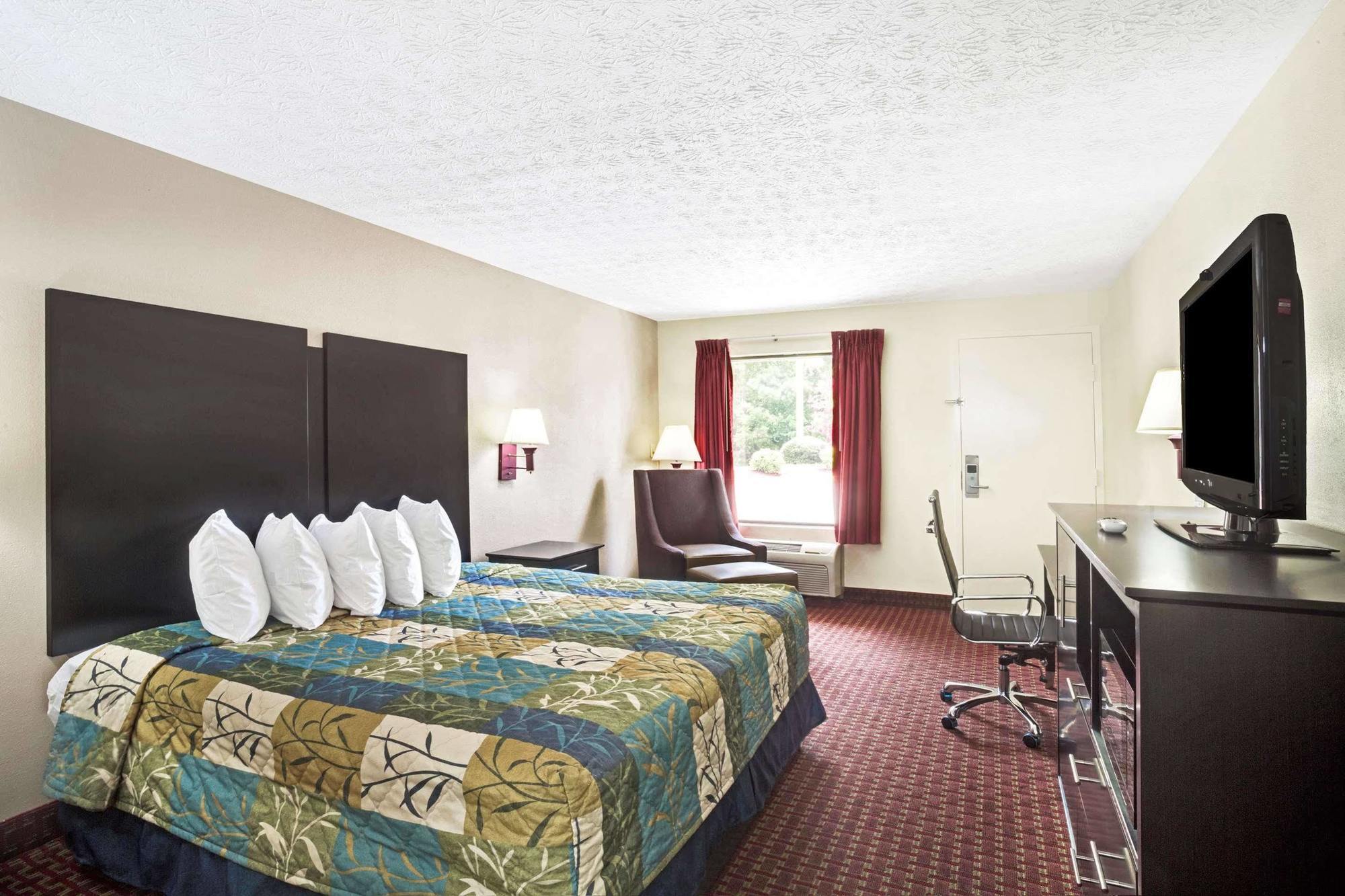 Days Inn By Wyndham Douglasville-Atlanta-Fairburn Road Buitenkant foto